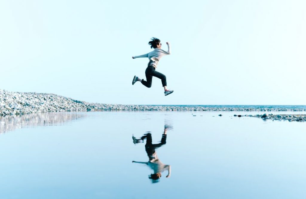 mujer comunicacion hotwire agencia